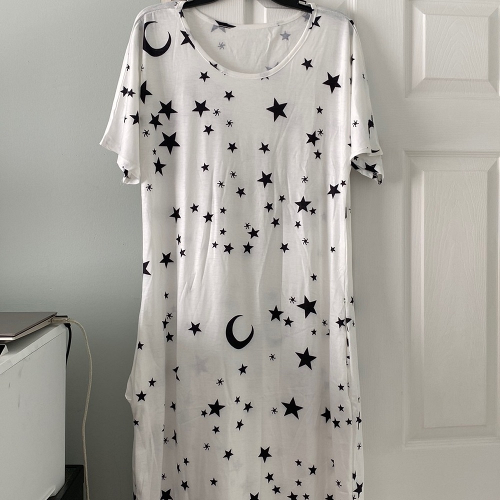 Womens maxi dress w/pockets (unbranded)
